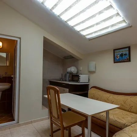 Comfortable 1bedroom With Kitchen In Dafinka Qq Apartment Burgas