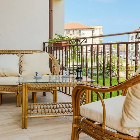 Comfortable 1bedroom With Kitchen In Dafinka Qq *