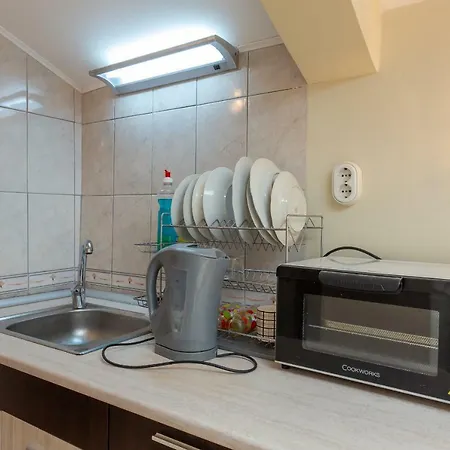 Comfortable 1bedroom With Kitchen In Dafinka Qq Apartment *