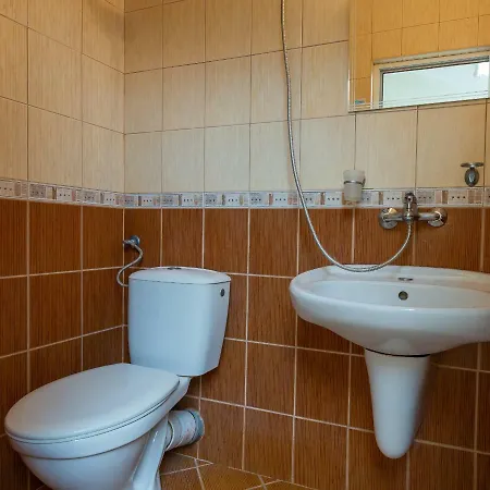 Apartment Comfortable 1bedroom With Kitchen In Dafinka Qq Burgas
