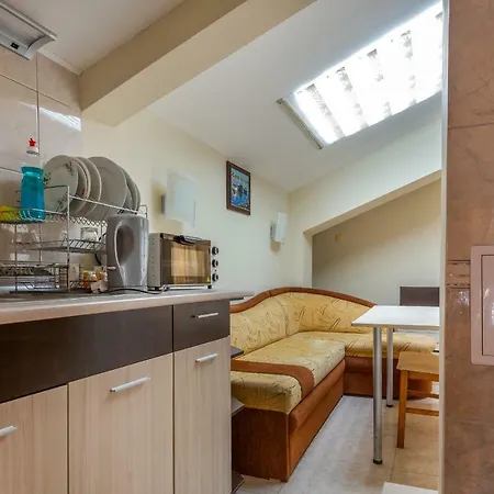 Comfortable 1bedroom With Kitchen In Dafinka Qq Burgas